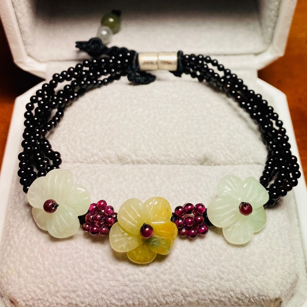 COPY - Hand carved/ hand made flower jade bracelet